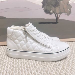 Steve Madden Hightop Sneakers White 9.5 Gryphon  Leather Lace Zip